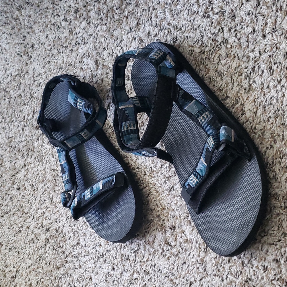 Teva sandles